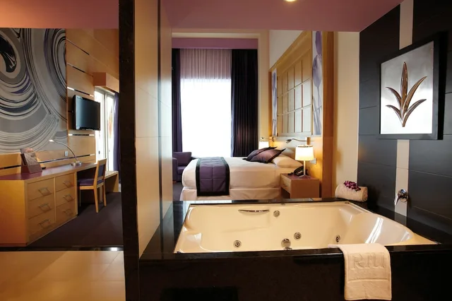 جناح رئاسي بسرير كينج، Riu Plaza Guadalajara 4/5