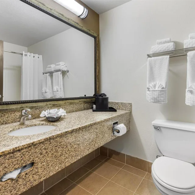 غرفة بسريرين كوين وسرير كوين، Best Western Woodburn 4/4