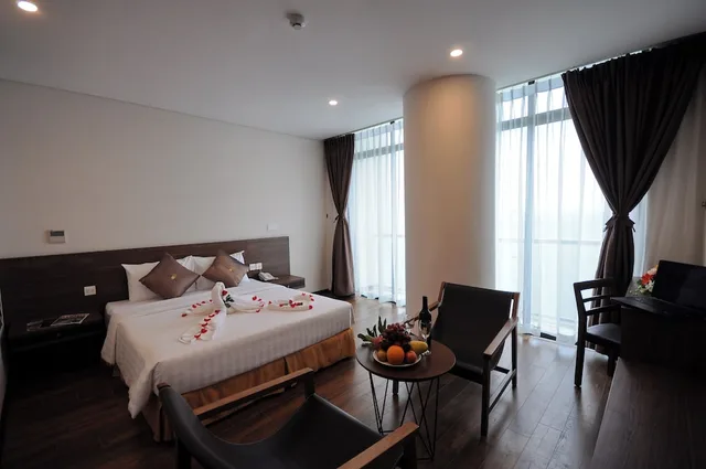 غرفة بريميوم بسرير كوين بإطلالة على البحر، Lenid Nha Trang Hotel 5/10