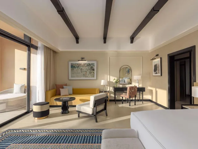 جناح سيغنتشر بإطلالة على الحديقة بغرفة نوم واحدة بمسبح خاص، Sofitel Ras Al Khaimah Al Hamra Beach Resort 5/9