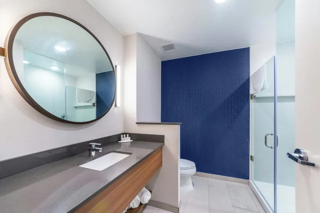 غرفة بسرير كينج، Fairfield Inn & Suites By Marriott Corpus Christi Central 17/18