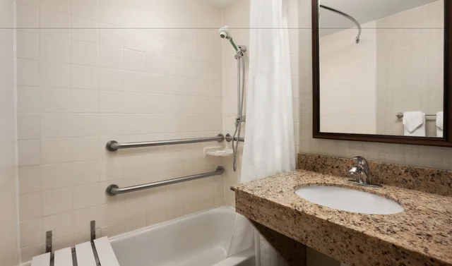غرفة رباعية بسريرين مزدوجين، Wyndham Boston Beacon Hill 2/2