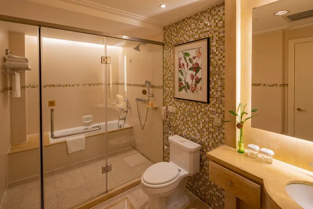 جناح بإطلالة على النهر، Broadway Mansions Hotel 2/2