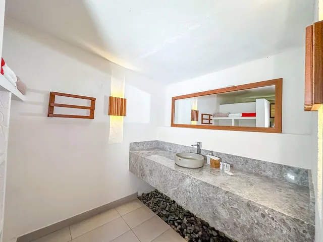 غرفة كلاسيكية بسرير مزدوج وسرير فردي، HUKUMEIZI HOTEL 3/3