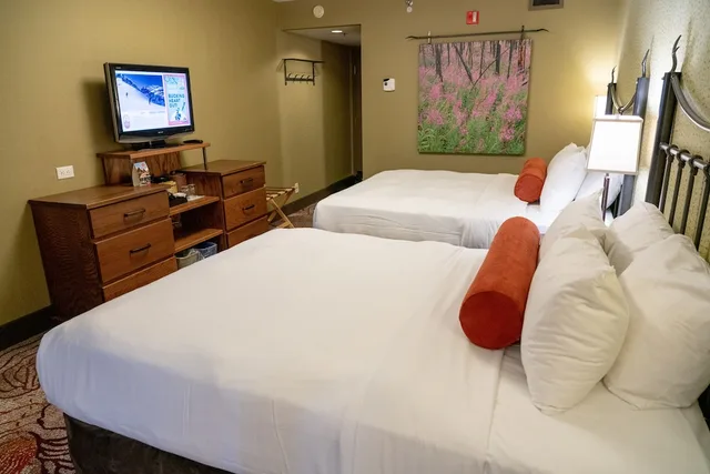 غرفة سوبيريور بسريرين كوين، Banff Caribou Lodge & Spa 1/8