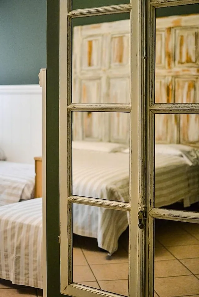 غرفة قياسية رباعية بسرير مزدوج وسريرين منفصلين، Hotel Maximilian 6/10