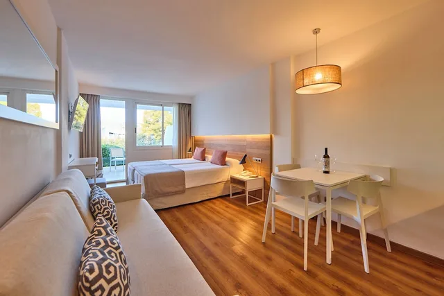 استوديو كومفورت مفرد بإطلالة على الحديقة بشرفة، Ponent Mar Aparthotel 6/8