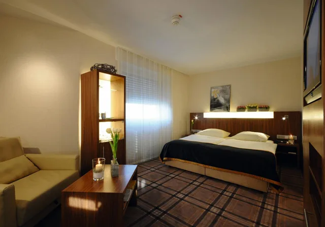غرفة عائلية بسرير كينج، Parkhotel Oberhausen 6/9