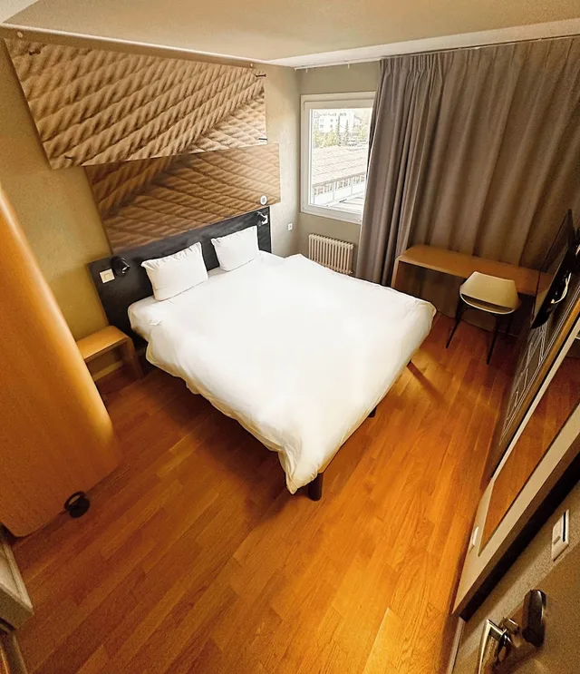 غرفة قياسية بسرير كوين، B&B Hotel Rothrist Olten 2/4