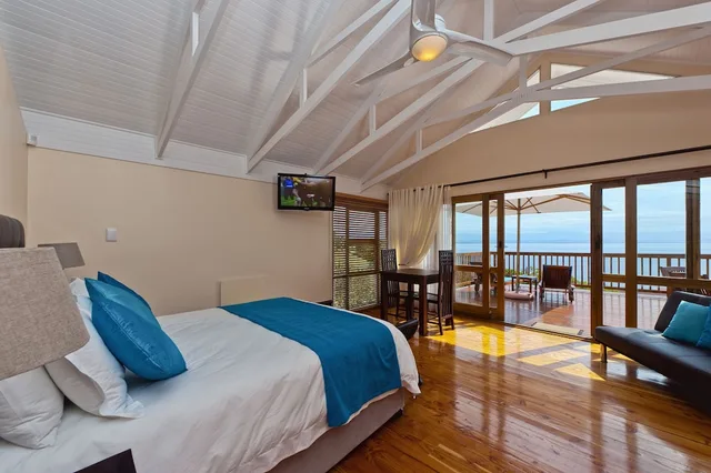 جناح شهر العسل بسرير بطابقين وسرير كوين بإطلالة على البحر، Aquamarine Guest House 3/8