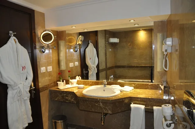 غرفة ديلوكس بسريرين منفصلين بإطلالة على النهر، Aracan Eatabe Luxor Hotel 7/8
