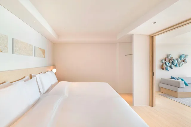 جناح جونيور، IRAPH SUI, a Luxury Collection Hotel, Miyako Okinawa 1/2