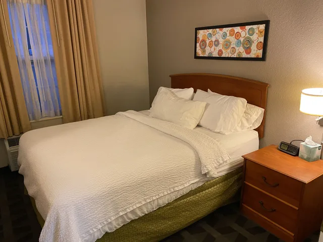 جناح بسريرين كوين، MainStay Suites Middleburg Heights Cleveland Airport 4/9