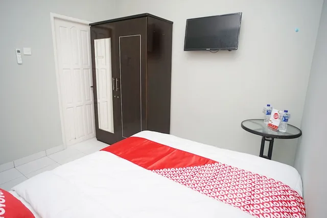 غرفة ديلوكس بسرير مزدوج، OYO 1007 Alletha Guest House 2 3/6