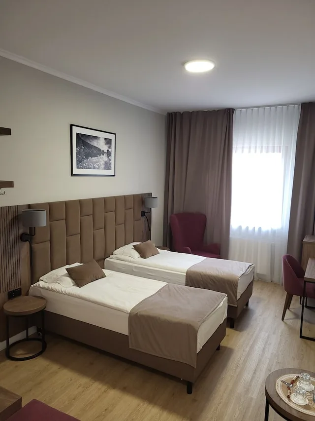 غرفة ديلوكس بسريرين منفصلين، Hotel Topaz Poznan Centrum 1/6