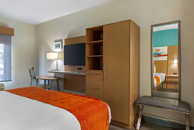 غرفة قياسية بسرير كينج، Best Western Plus Executive Hotel 6/10