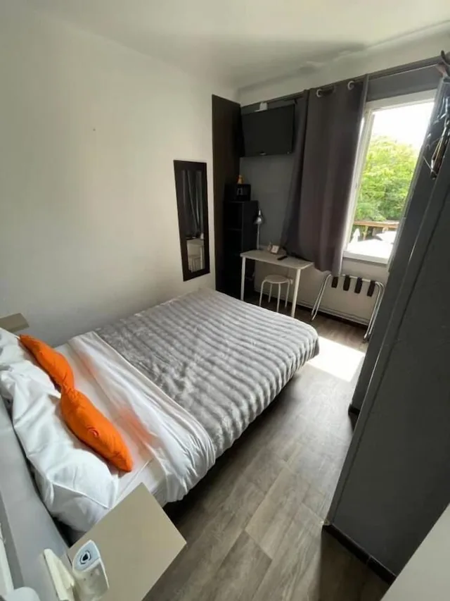 Standard, Double Bed, Hotel Clair Logis 2/8