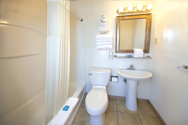 Standard, 2 Double Beds, Ocean Front، Seabonay Motel 9/10
