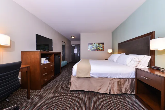 Room, King Bed, Holiday Inn Express Hotel & Suites Indio - Coachella Valley 4/7