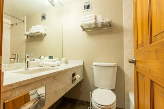 1 Bedroom, Family Suite, 2 Queen Beds, Sofa, Nancy Greene's Cahilty Lodge 10/10