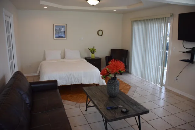 1 Bedroom, Suite, Longliner Lodge and Suites 2/4