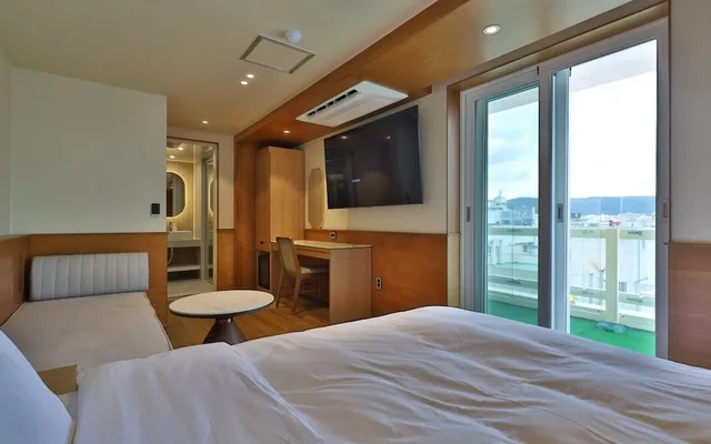 غرفة بريميوم بسرير مزدوج، Gridt Hotel and Home Gyeongju 3/10