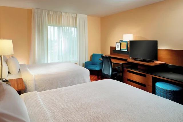 Studio, 2 Queen Beds, Sofa, Fairfield Inn Suites Fayetteville North 1/3