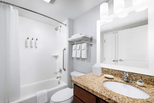 استوديو بسرير كينج مع أريكة، TOWNEPLACE SUITES ROSWELL 5/7