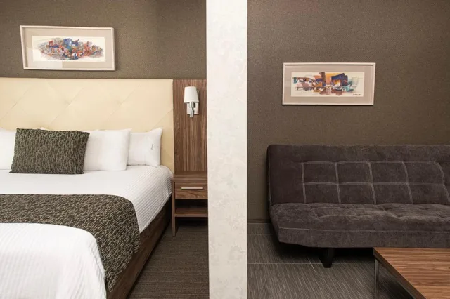 جناح جونيور، Hotel Casa Inn Business Irapuato 2/9