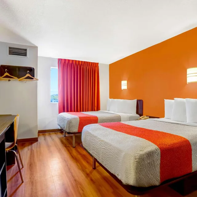 غرفة رباعية، Motel6 Benson, AZ 5/10