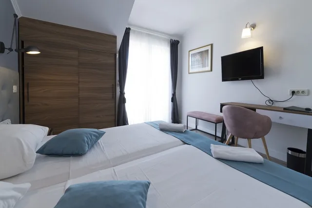 غرفة بسرير مزدوج أو سريرين منفصلين بشرفة، Perla Hotel Dubrovnik 4/9