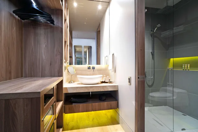 غرفة سوبيريور بسرير كينج، Salvio Parque 93 Bogota, Curio Collection by Hilton 5/5