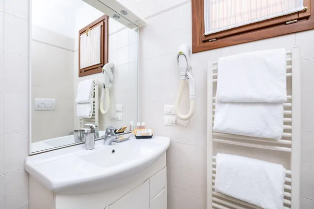 شقة عائلية بسرير كوين مع أريكة، Residence Ca Foscolo 3/5