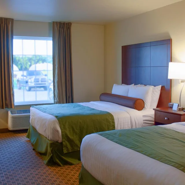 غرفة بسرير كوين لذوي الإعاقة، Cobblestone Inn and Suites Winterset 4/7