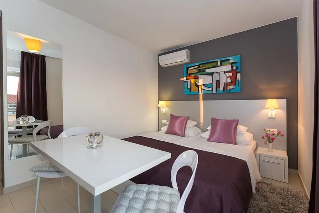 غرفة قياسية بسرير كينج، Villa Liburnum 5/8