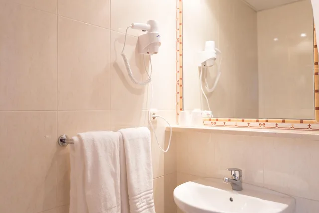 غرفة مفردة، Hotel Mediterraneo 8/10