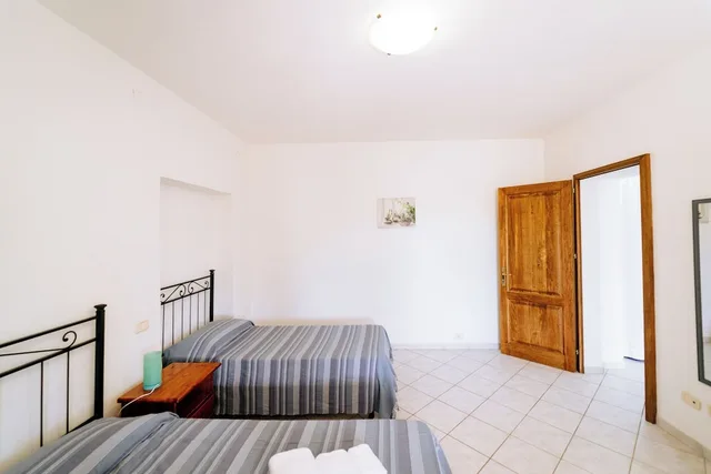 شقة كومفورت بسرير كوين بغرفة نوم واحدة بحمام خاص مع أريكة في الطابق الأرضي، Agriturismo la Fragolaia 5/10