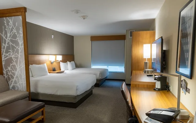 Room, 2 Queen Beds, Sofa, Hyatt Place West Des Moines/Jordan Creek 3/4