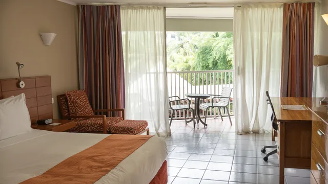 Premium, 2 Queen Beds, Balcony, Holiday Inn Port Moresby 7/10