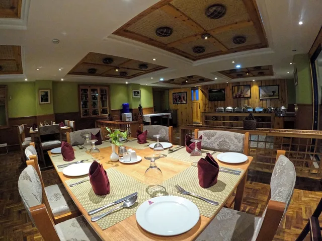 HOTEL PHUNTSHO PELRI، تيمفو 37/47