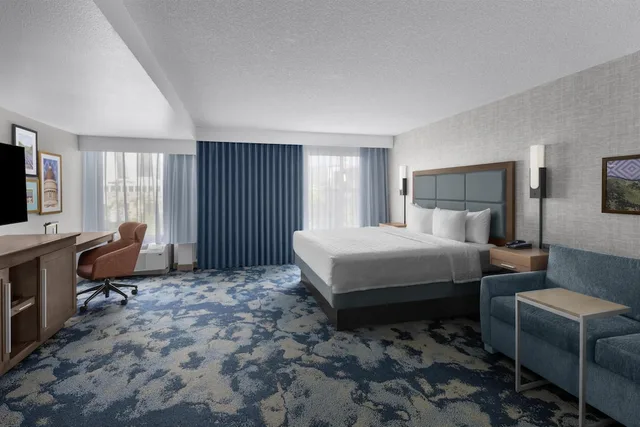 جناح استوديو بسرير كينج مع أريكة، Hampton Inn Salt Lake City-Downtown 6/10