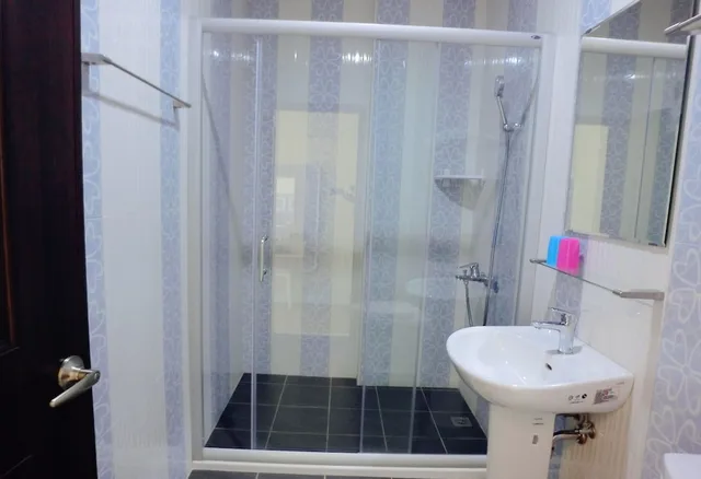 1 Bedroom, Romantic, Queen Bed, Balcony, Slowly Inn 7/10