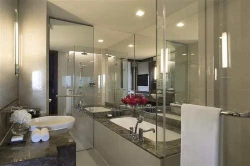 غرفة بريميير بسرير مزدوج أو سريرين منفصلين بإطلالة على النهر، Anantara Riverside Bangkok Resort 1/1