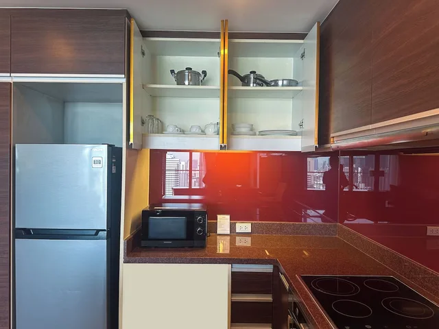 جناح ديلوكس بسرير كينج بغرفة نوم واحدة بحوض استحمام، Urbana Sathorn Bangkok, Thailand 8/8