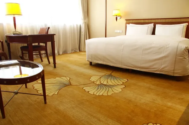 غرفة ديلوكس بسرير كوين، Jianguo Garden Hotel 2/2