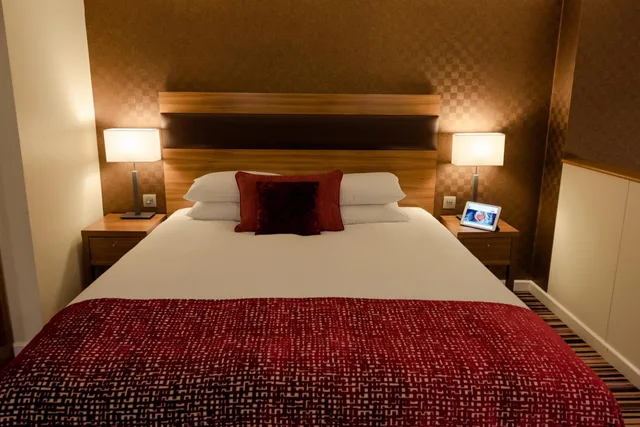 غرفة بسرير كينج، LEOPOLD HOTEL 3/10