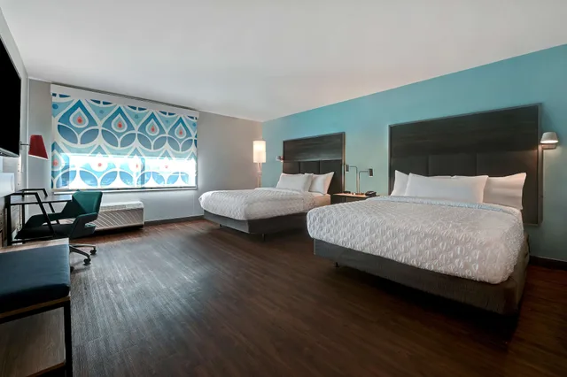 غرفة بزنس بسريرين كوين لذوي الإعاقة، Tru by Hilton Tahlequah 1/1