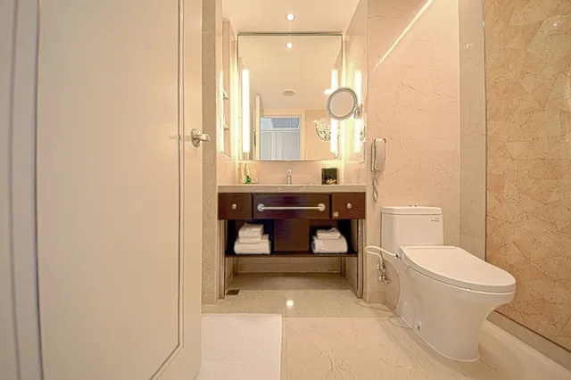 Deluxe, Twin Beds, Tower Wing، EDSA Shangri-La Manila 3/3