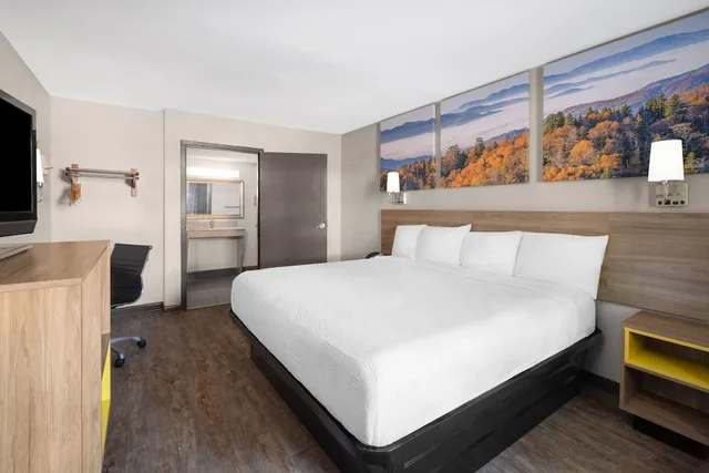 غرفة بسرير كينج لذوي الإعاقة، Days Inn By Wyndham College Park Airport Best Road 1/10