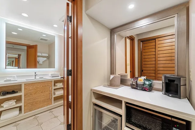 غرفة قياسية بسرير كينج، Humphreys Half Moon Inn And Suites 6/8